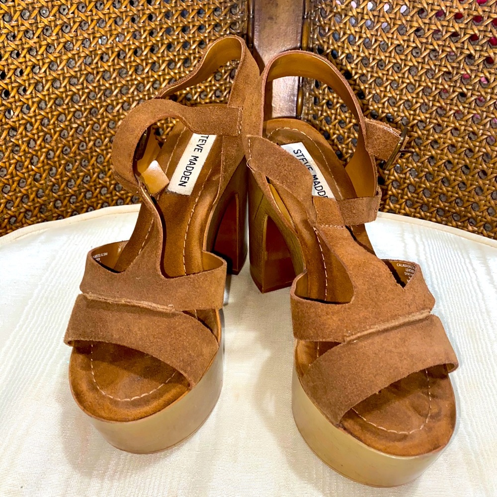 Steve Madden platform heel